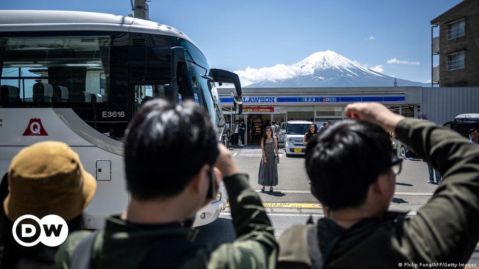 Tourist hot spot in Japan blocks view of Mount&nbsp;Fuji