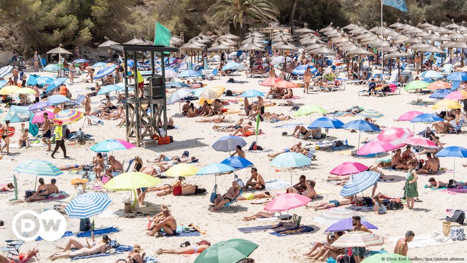 Mass tourism sparks rise in locals’&nbsp;resentment